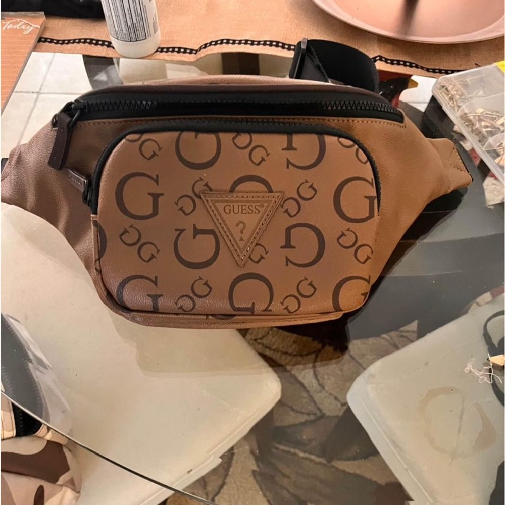 Men’s guess bag